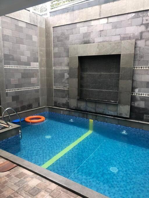 Schones Haus Private Pool & Netflix By Grorental Bandung Exteriör bild